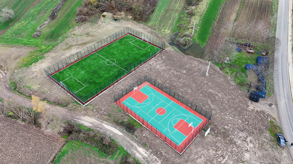 Sakarya'da 10 futbol, basketbol, voleybol sahası tamamlandı