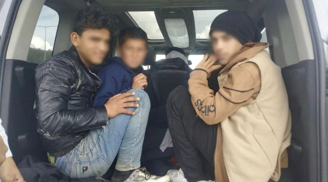 Sakarya'da 9 kaçak göçmen yakalandı