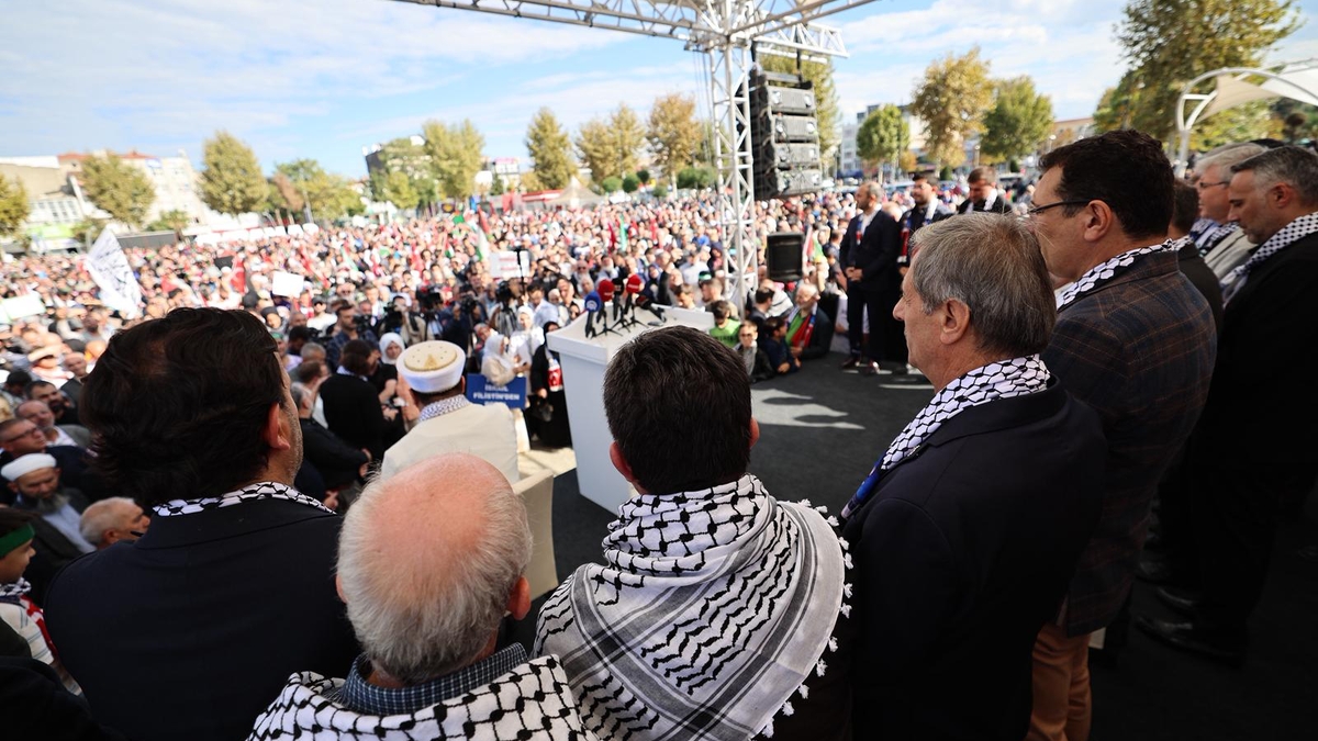 Sakarya'da binler Filistin'e destek için buluştu
