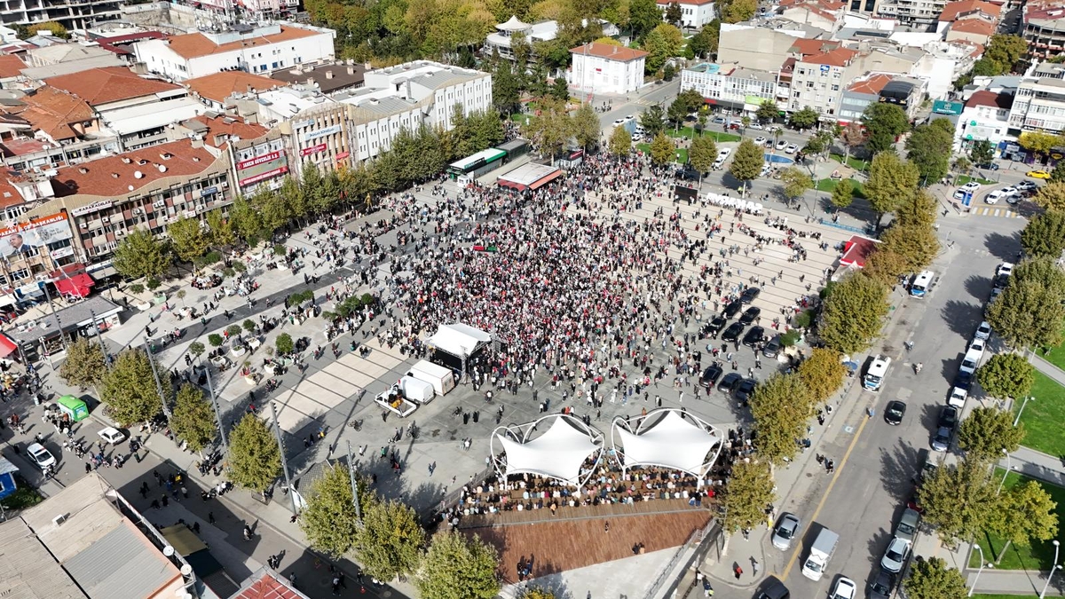Sakarya'da binler Filistin'e destek için buluştu