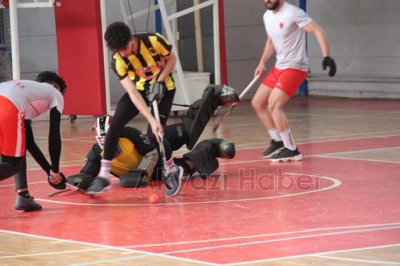 Sakarya da bir ilk Salon Hokey Turnuvası Akyazıda Başladı