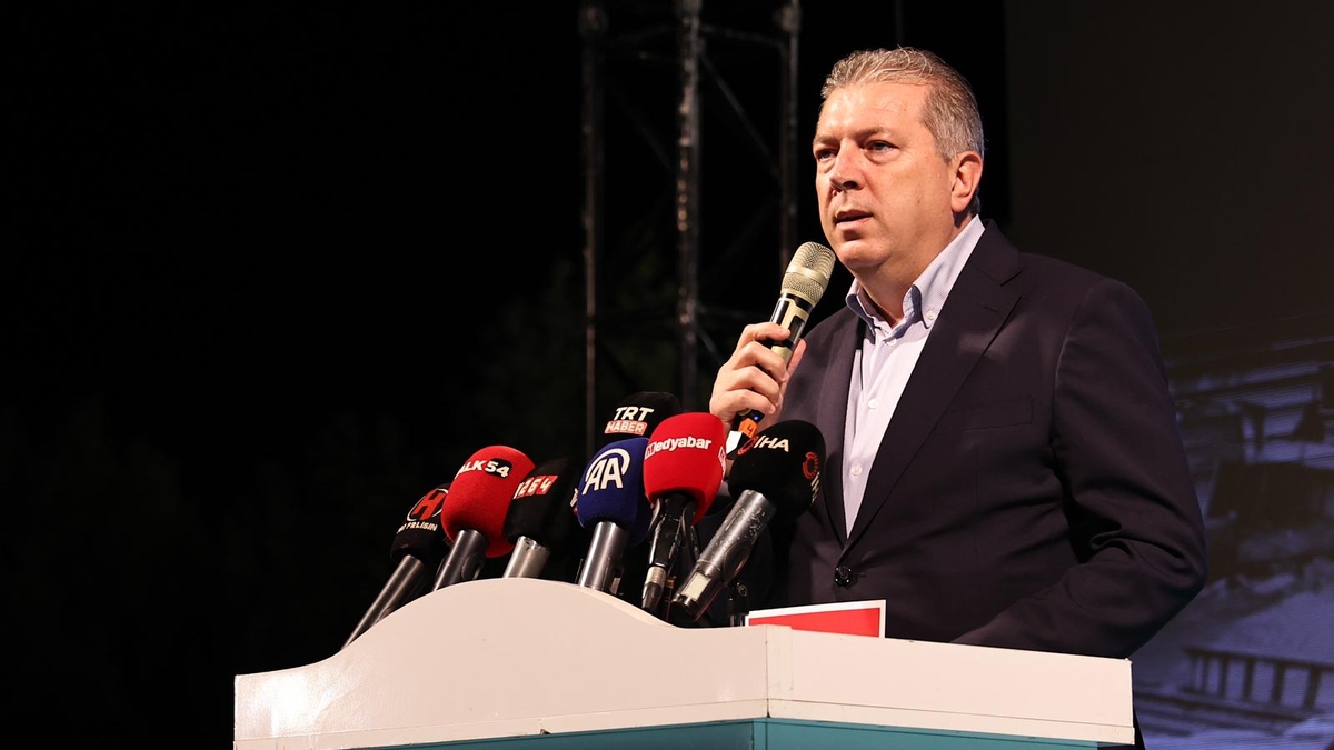 Sakarya'da deprem şehitleri dualarla anıldı