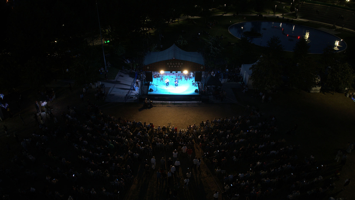 Sakarya'da festival coşkusu Doğu ve Güneydoğu Anadolu ile sürdü