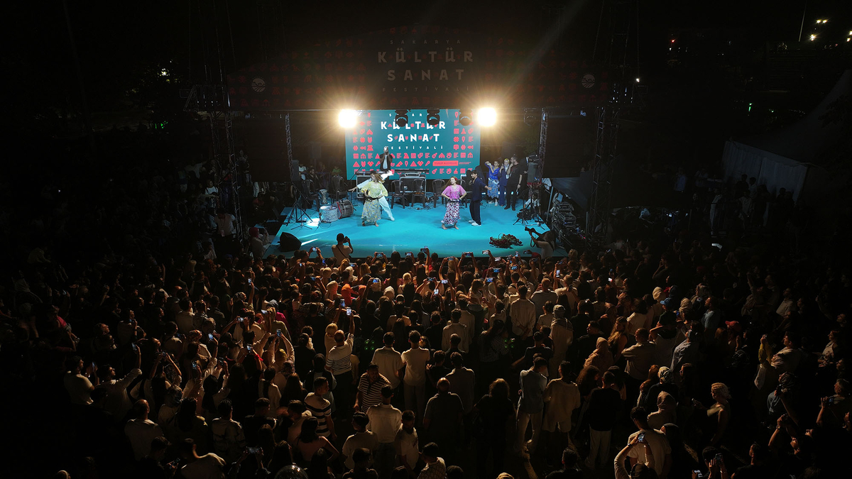 Sakarya'da festival coşkusu Roman kültür buluşması ile devam etti