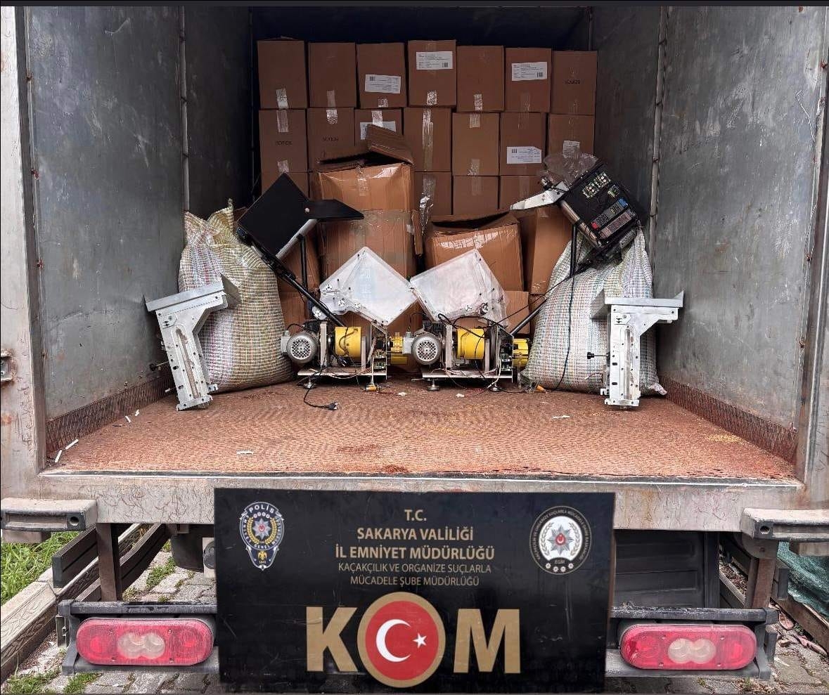 Sakarya'da iki ilçede kaçakçılık operasyonu