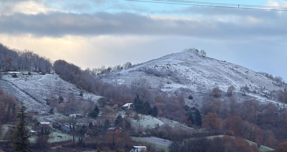 Sakarya'da kar yağışı kendisini gösterdi