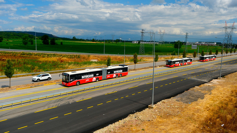 Sakarya'da metrobüs saatleri belli oldu