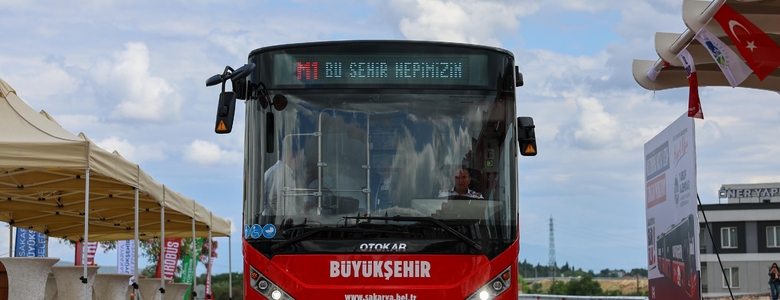 Sakarya'da metrobüs seferleri başladı