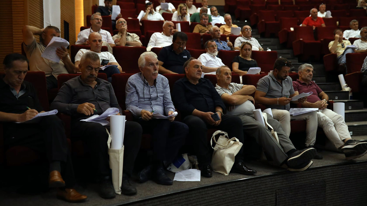 Sakarya'da muhtarlara telsiz eğitimi