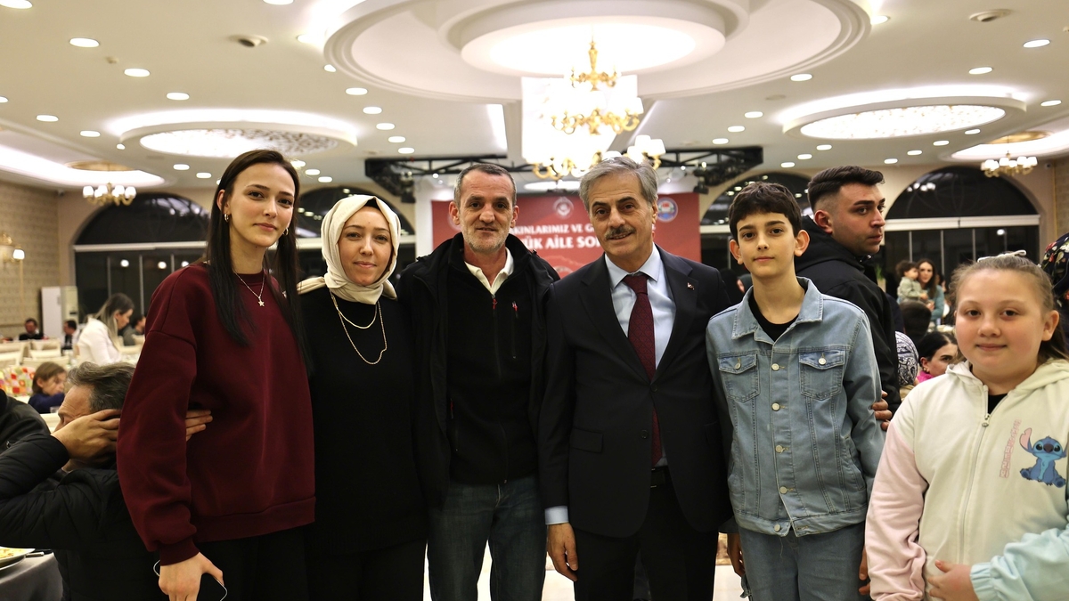 Sakarya'da şehit aileleri ve gaziler onuruna iftar