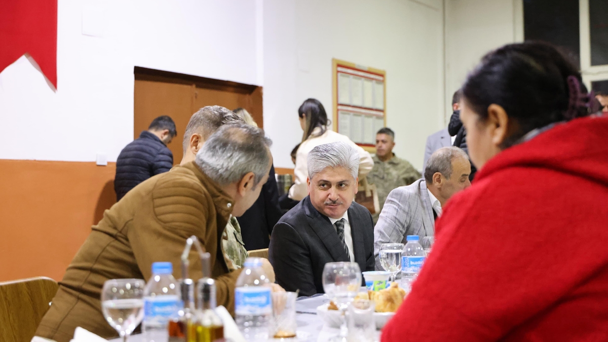Sakarya'da şehit aileleri ve gaziler onuruna iftar