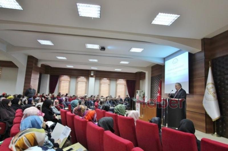 Sakarya İl Müftülüğü  Aile Okulu  Semineri Düzenledi