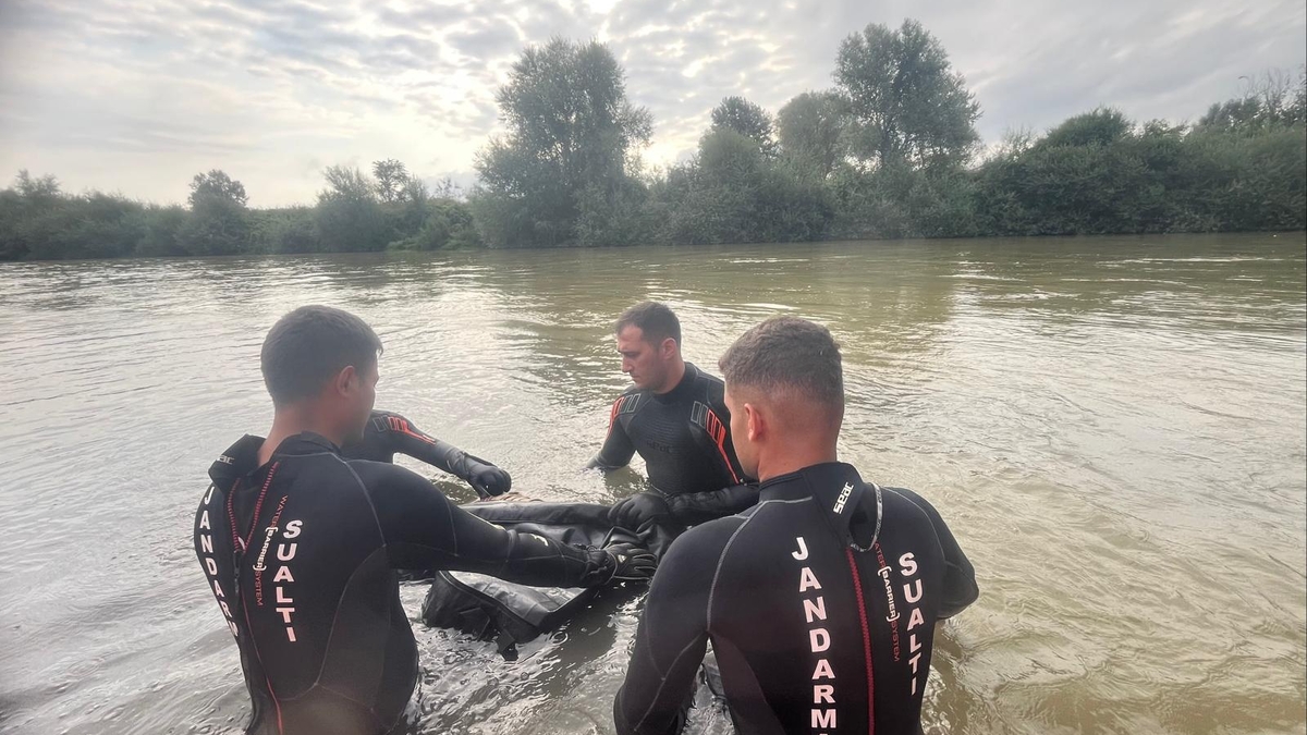 Sakarya Nehri'nde kaybolan gencin cansız bedeni bulundu