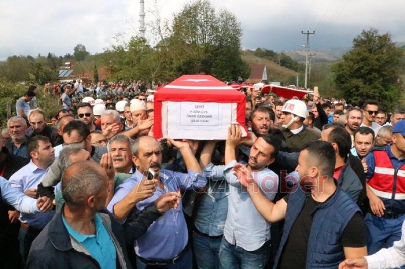 Sakarya şehidini uğurladı 