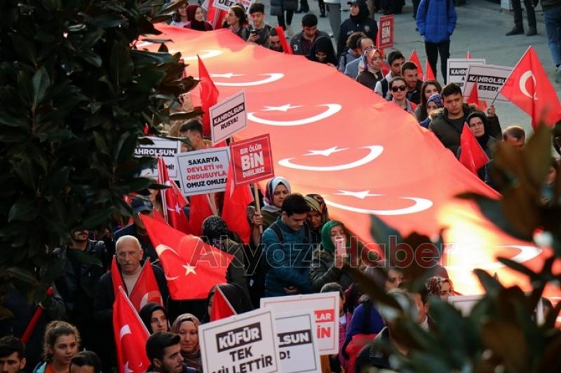 Sakarya şehitler için tek yürek