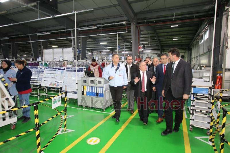 Sakarya Valisinden Yazakiye Teşekkür Plaketi