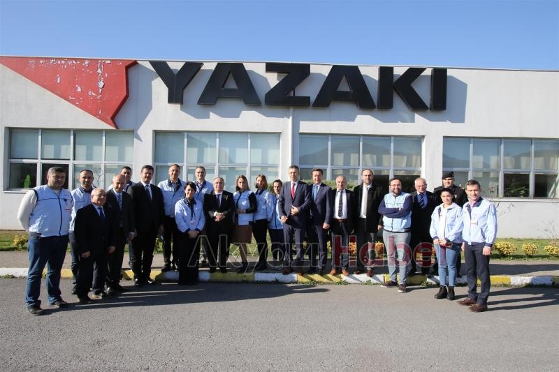 Sakarya Valisinden Yazakiye Teşekkür Plaketi