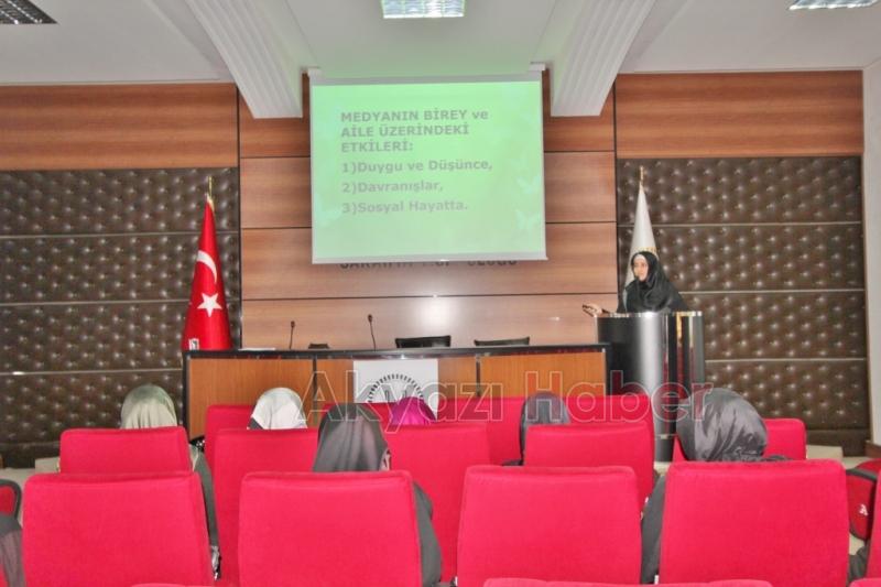 Sakarya’da Aile Okulu Formatörlüğü Projesi Başlatıldı