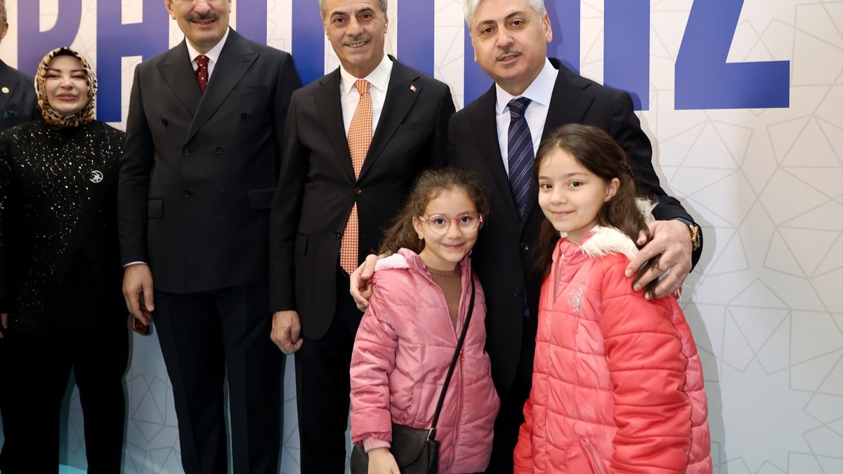 Sakarya’da Bayramlaşma Programı: Birlik ve Beraberlik Mesajları Verildi