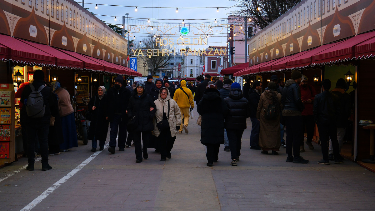 Sakarya’da bir Ramazan klasiği Kitap Sokağı kapılarını açtı