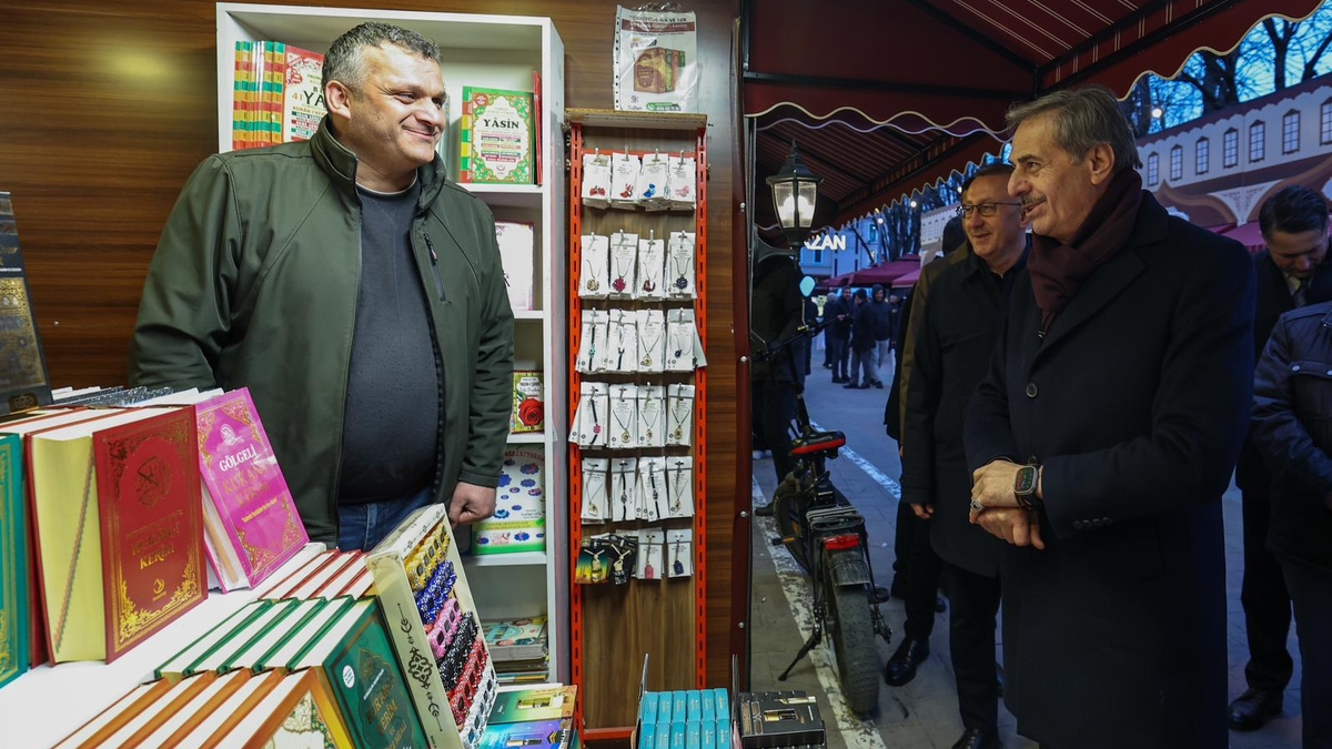 Sakarya’da bir Ramazan klasiği Kitap Sokağı kapılarını açtı