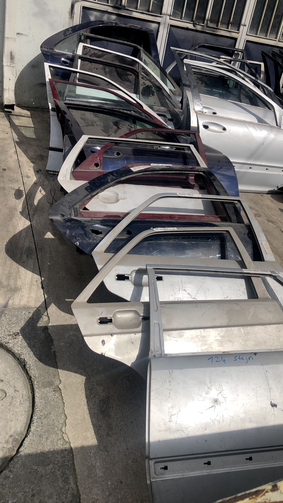 Sakarya’da kaçak oto parça operasyonu