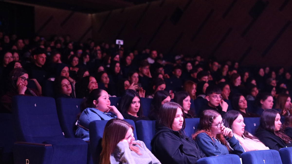 Sakarya’da tiyatro festivali coşkusu devam ediyor