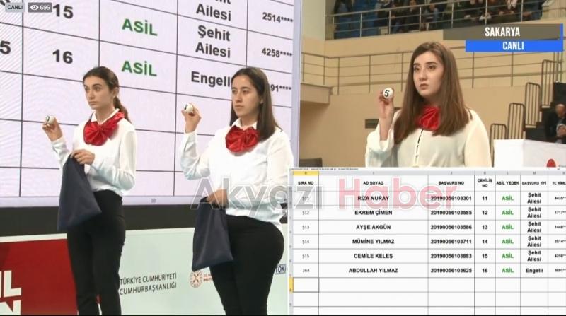 Sevinç gözyaşları döktüler