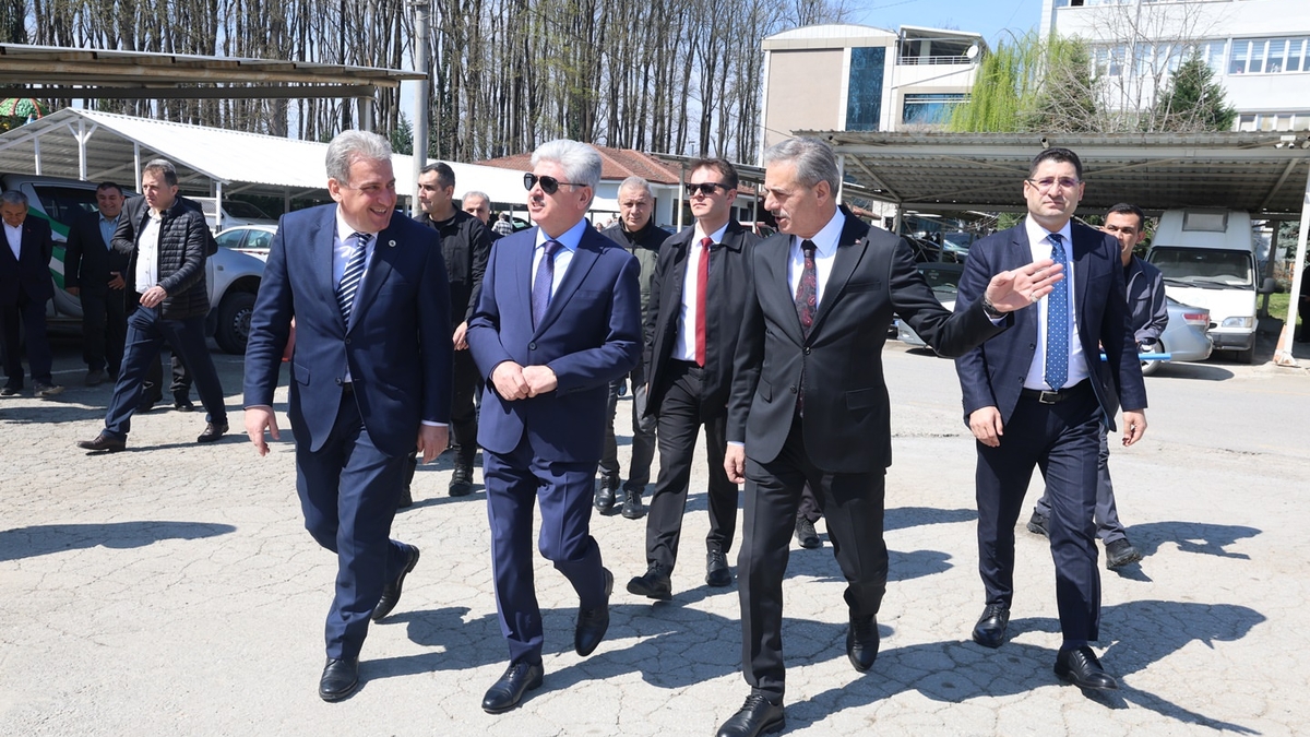 Sakarya’da Yangın Alarmı: Kritik Toplantıda Tüm Önlemler Masaya Yatırıldı!