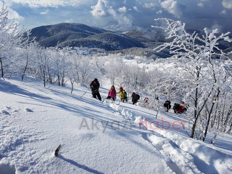 Sakaryalı Dağcılar Ve Spor Kulübü Keremali Zirvesine Yürüdü