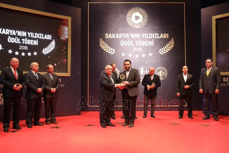 SAKARYANIN YILDIZLARI ÖDÜLLENDİRİLDİ
