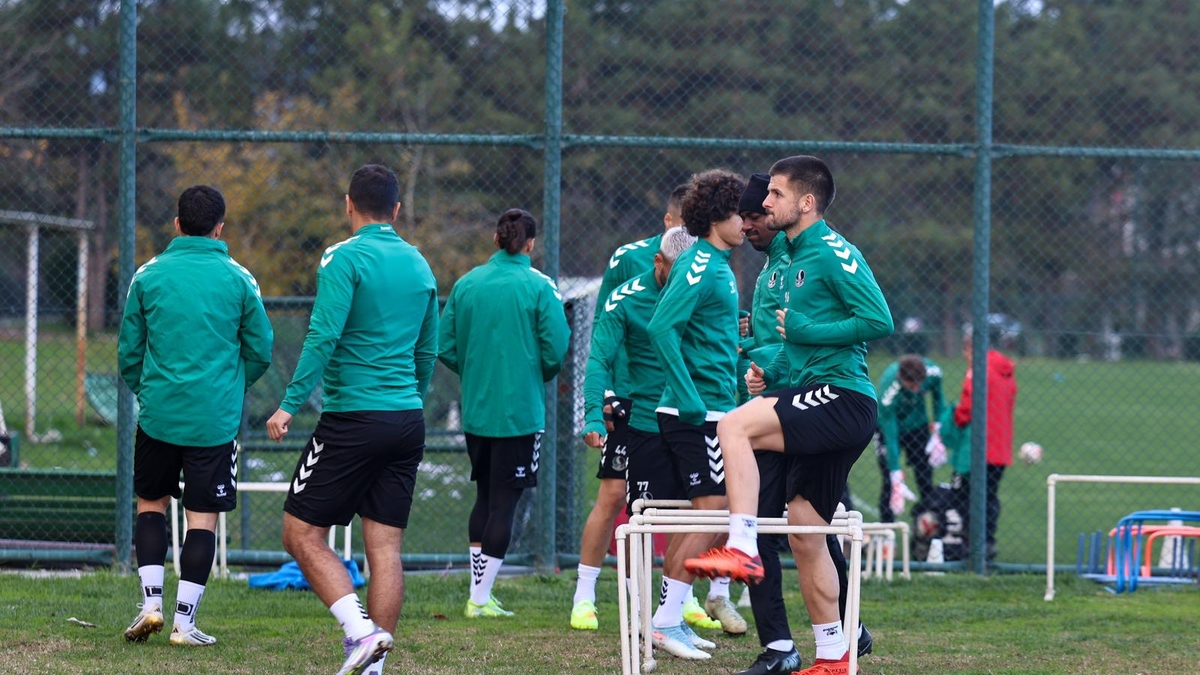 Sakaryaspor'a moral ziyareti