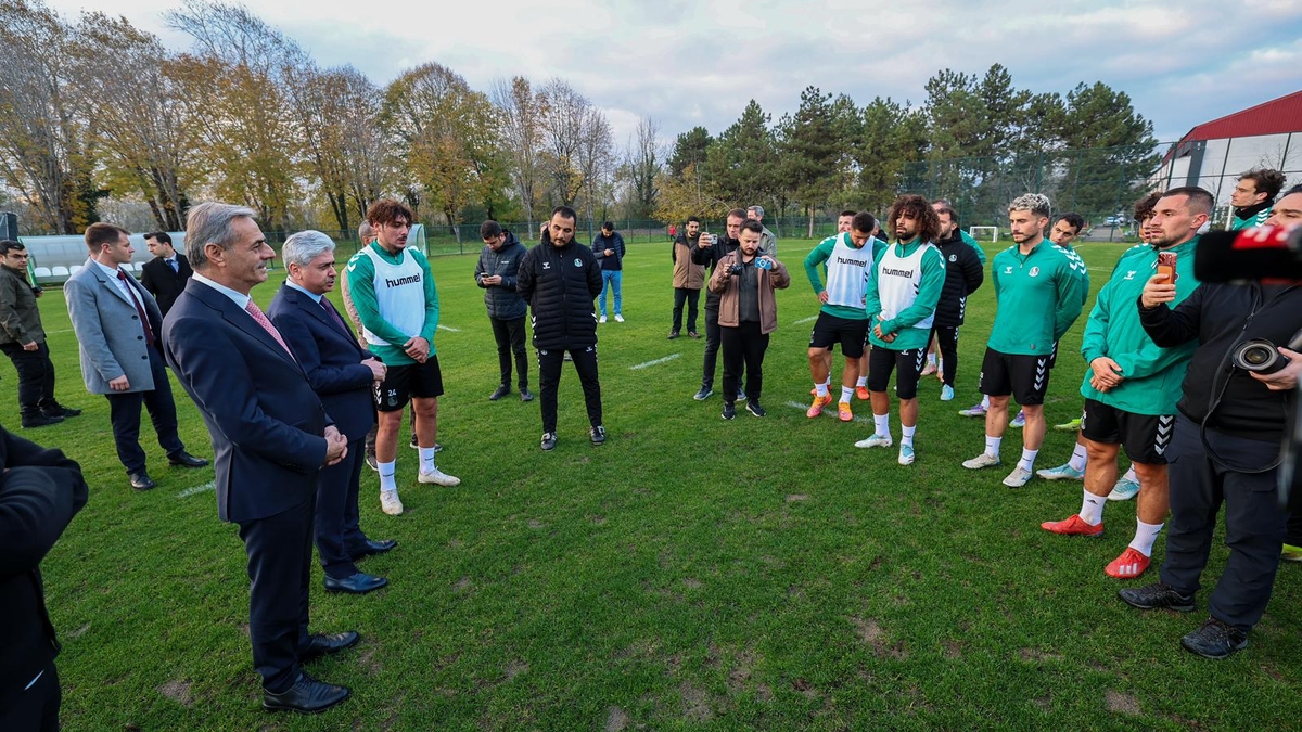 Sakaryaspor'a moral ziyareti