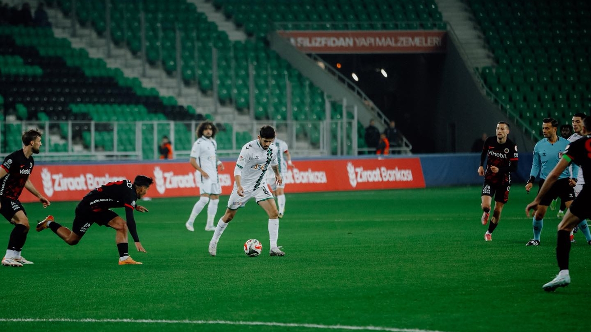 Sakaryaspor evinde dağıldı: kupadan elendi