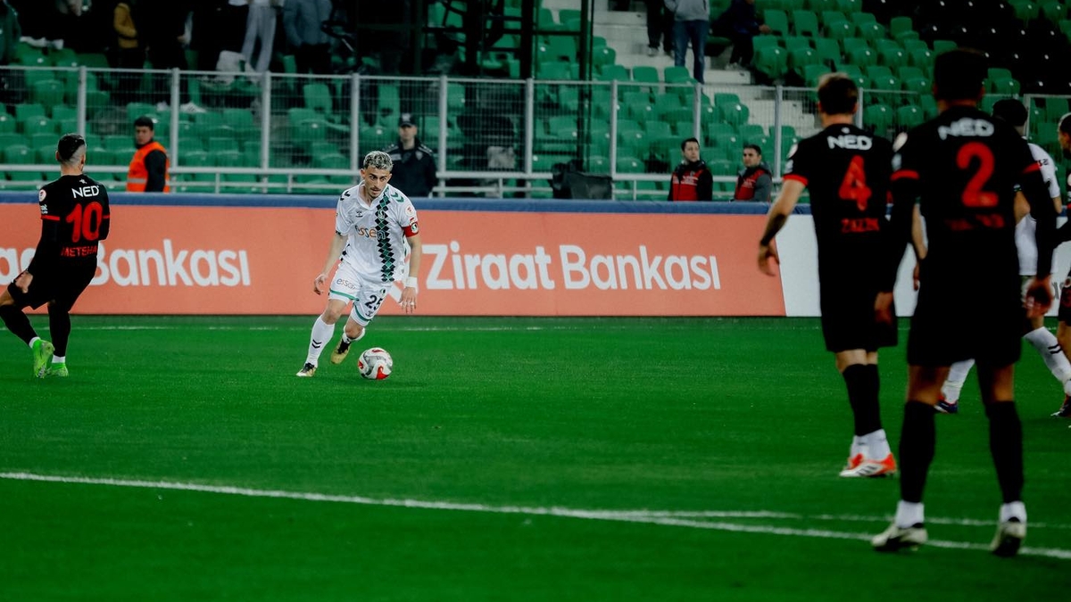 Sakaryaspor evinde dağıldı: kupadan elendi