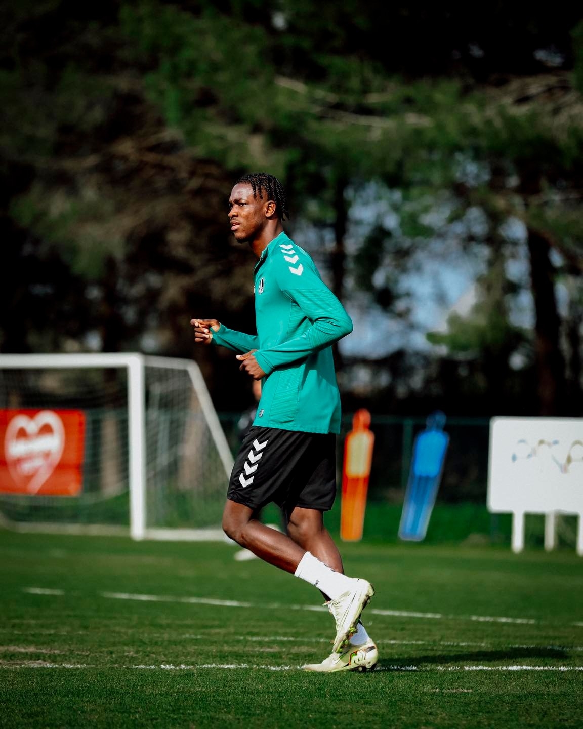 Sakaryaspor İstanbulspor maçına kilitlendi