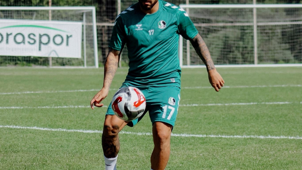 Sakaryaspor Katar ekibini 4-1 mağlup etti