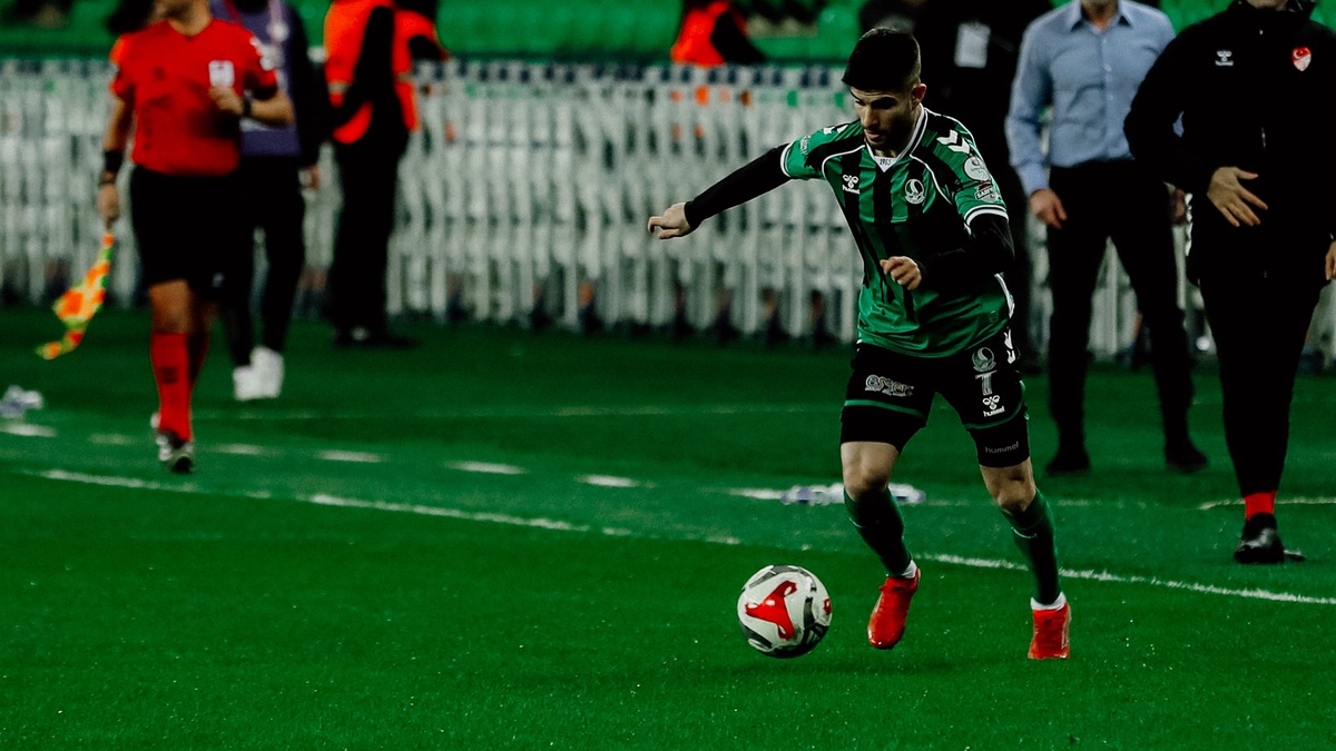 Sakaryaspor kazanmayı unuttu; Erzurum'a kaybettik