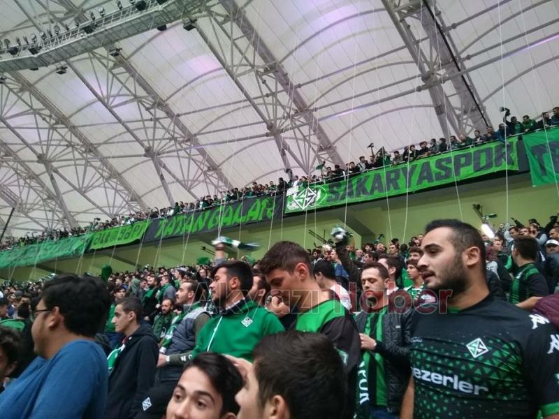 Sakaryaspor Maçına Akyazılılar Akın Etti