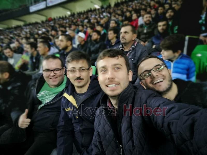 Sakaryaspor Maçına Akyazılılar Akın Etti