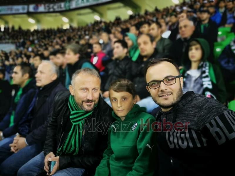 Sakaryaspor Maçına Akyazılılar Akın Etti