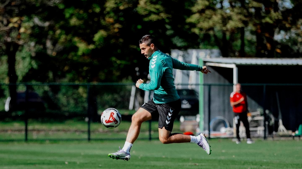 Sakaryaspor Van FK maçının hazırlıklarına başladı