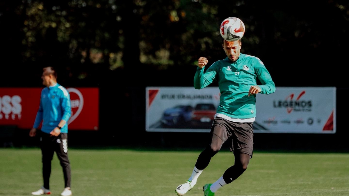 Sakaryaspor Van FK maçının hazırlıklarına başladı