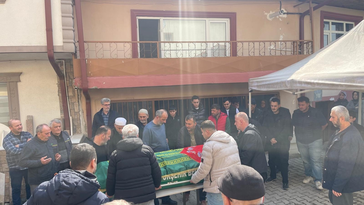 Sakine Durmaz Toprağa Verildi. 