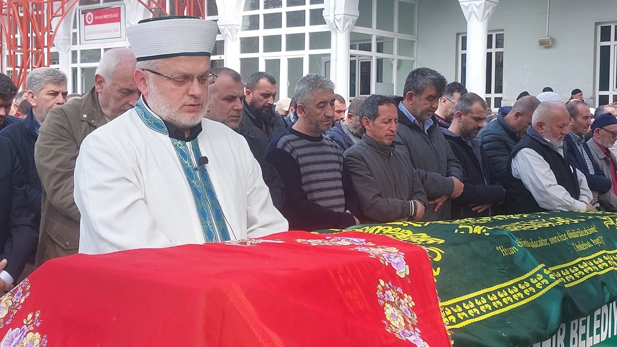 Sakine Durmaz Toprağa Verildi. 