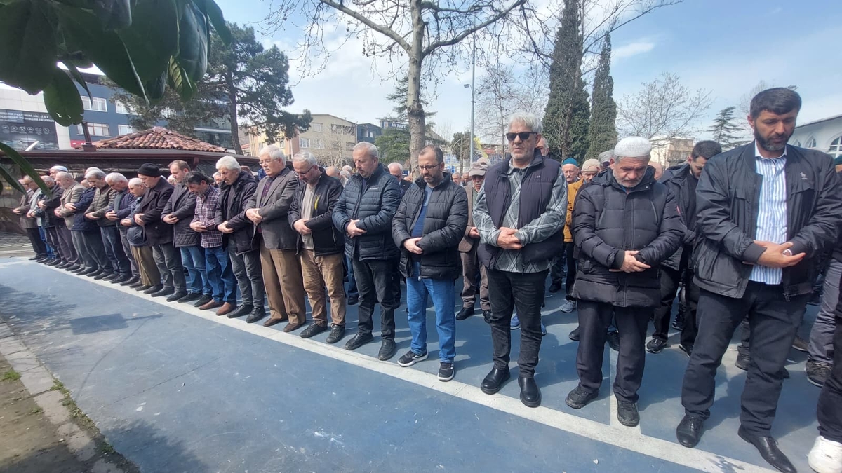 Sakine Durmaz Toprağa Verildi. 