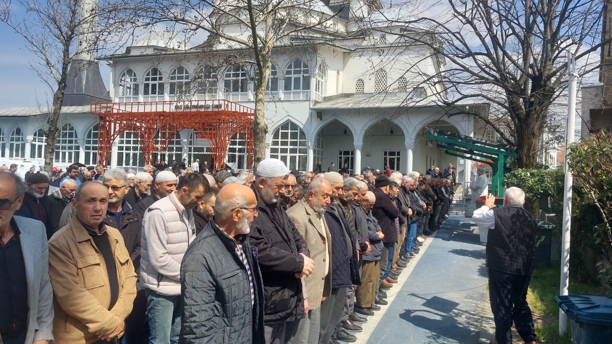 Sakine Durmaz Toprağa Verildi. 