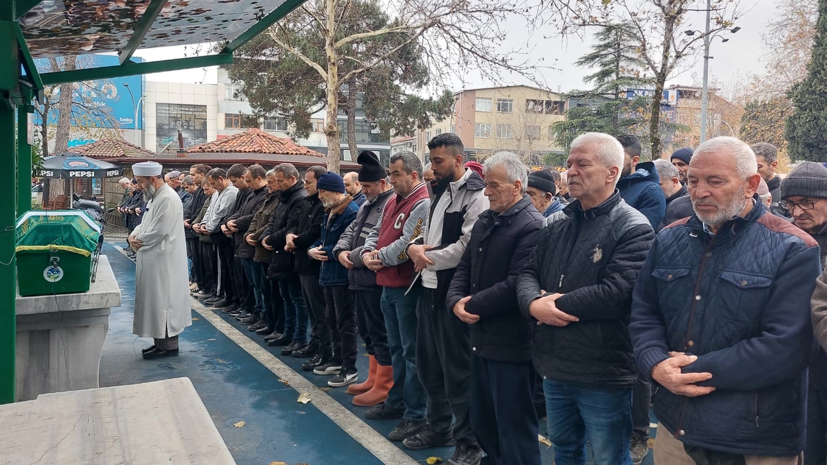 Salim Aksoy Toprağa Verildi 