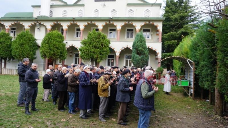 SALLİ ANAR DUALARA SON YOLCULUĞUNA UĞURLANDI