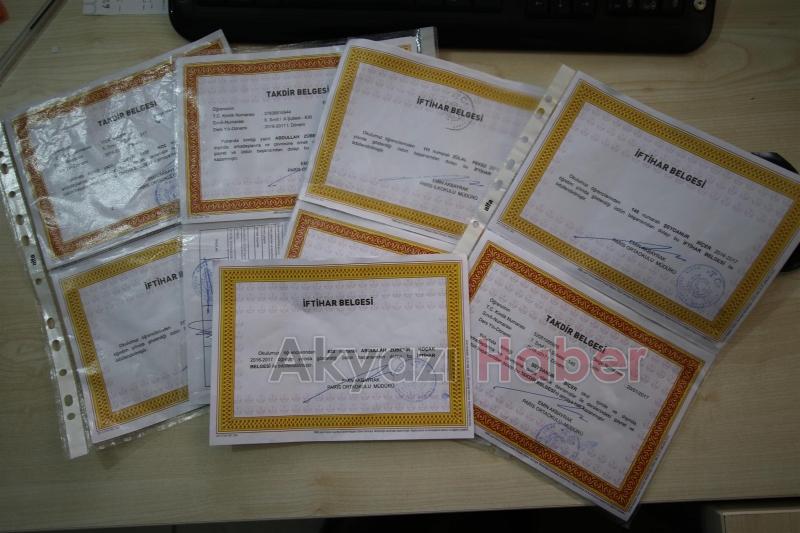 ŞAMPİYON SPORCULARA BAŞKAN AKCAN’DAN ÖDÜL